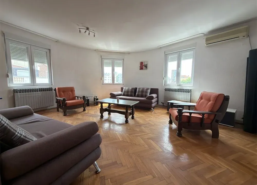 Prodaja, dvosoban stan, 65m², Kalenić Pijaca, Vračar Sve Podlokacije