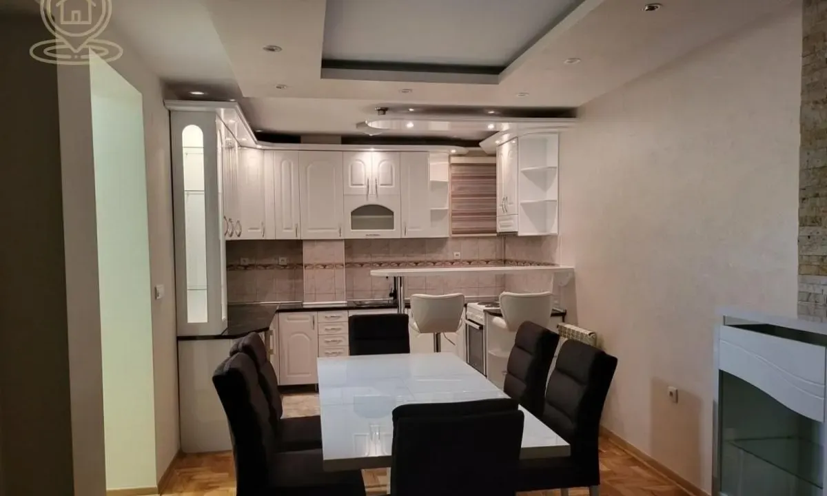 Izdavanje, dvosoban stan, 76m², Nova Detelinara, Novi Sad Sve Podlokacije