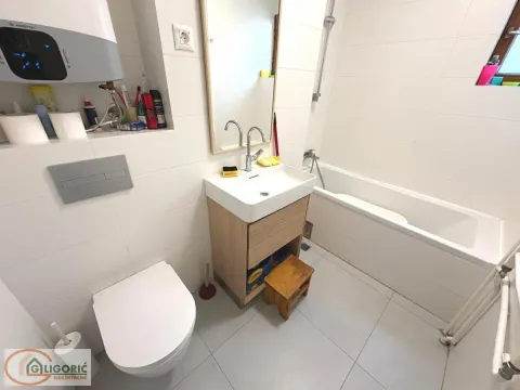 Sale, three bedroom apartment, 86m², Stari Grad, Beograd - image 13