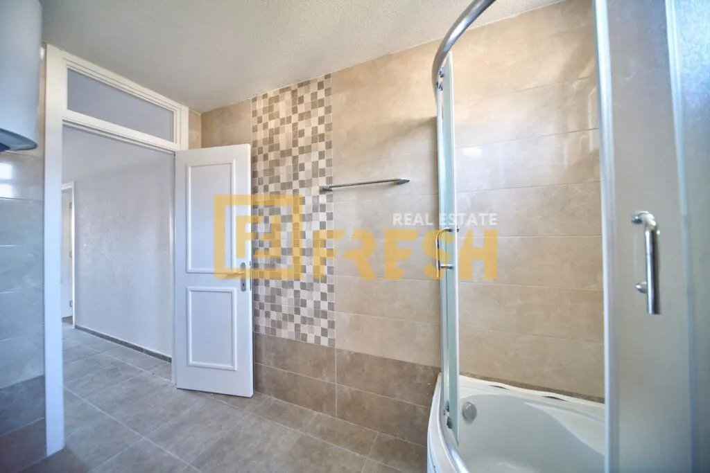 Sale, two bedroom apartment, 83m², Šušanj, Bar