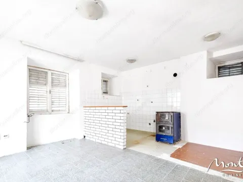 Prodaja, kuća, 90m², Tivat, Crna Gora - image 2