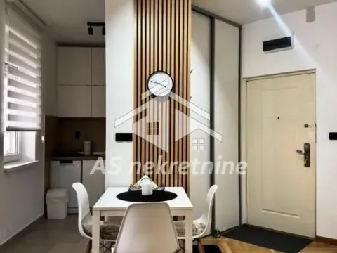 Izdavanje, stan, 40m², Šumice, Beograd - image 10