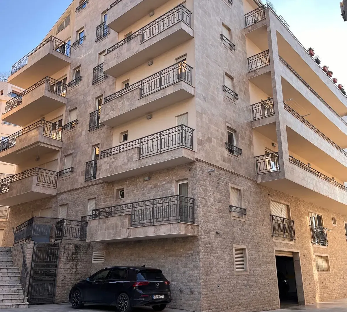 Sale, one bedroom apartment, 74m², Pržno, Budva