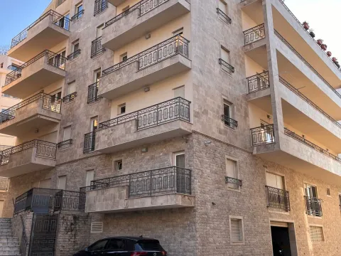 Sale, one bedroom apartment, 74m², Pržno, Budva - image 21