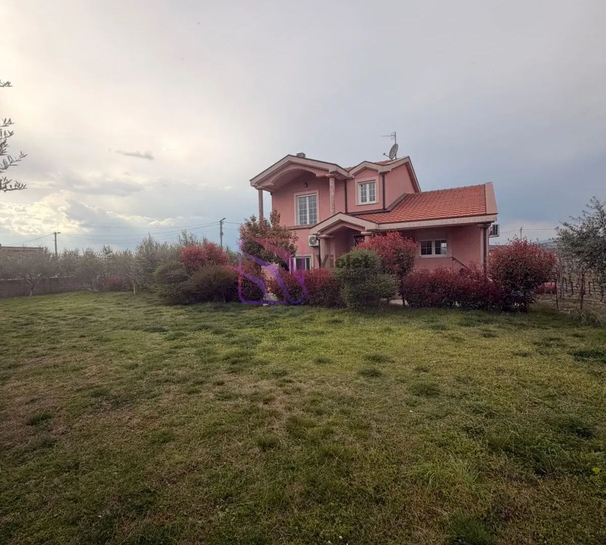 Rent, house, 160m², Podgorica, Crna Gora