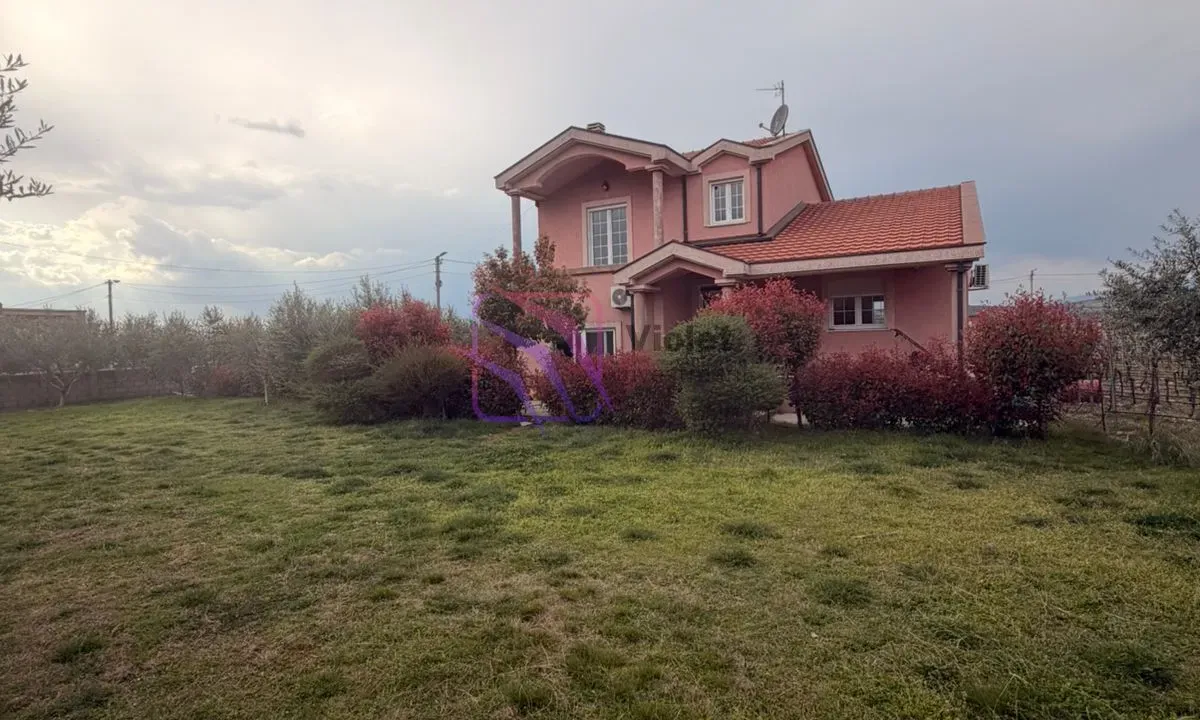 Rent, house, 160m², Podgorica, Crna Gora
