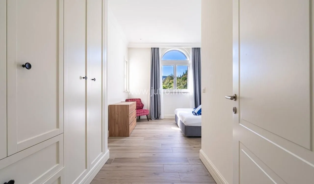 Prodaja, dvosoban stan, 113m², Luštica Bay, Tivat