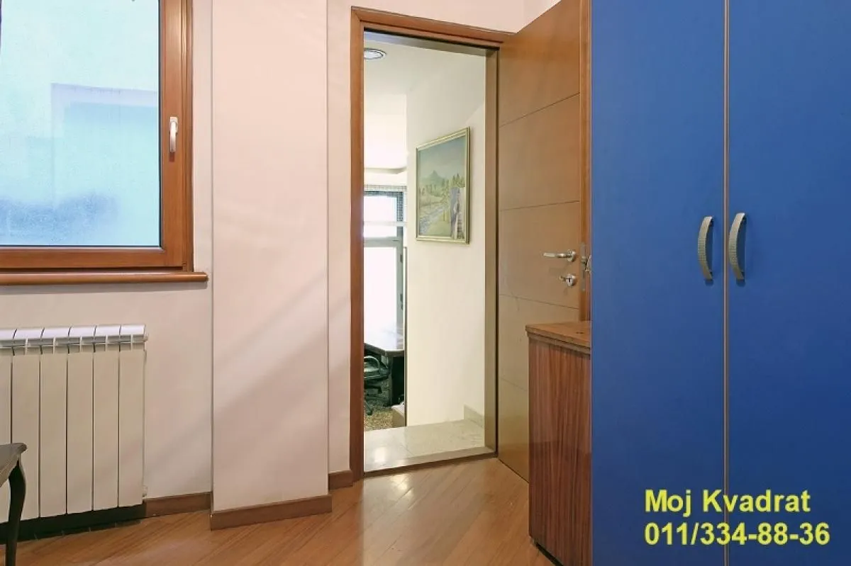 Sale, three bedroom apartment, 108m², Vukov Spomenik, Zvezdara Sve Podlokacije