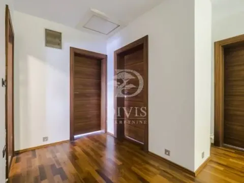 Sale, house, 274m², Partizanov Stadion, Beograd - image 5