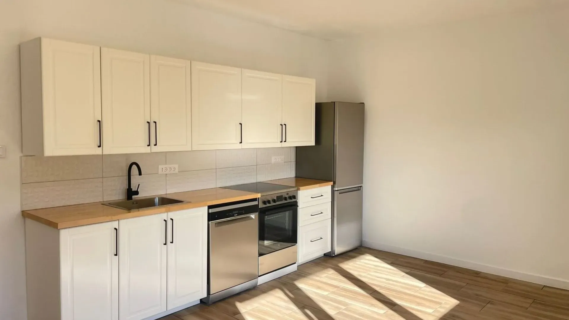 Prodaja, kuća, 118m², Dumidran, Tivat