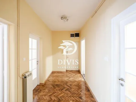 Prodaja, četvorosoban stan, 65m², Skadarlija, Beograd - image 2