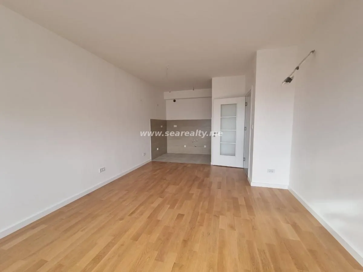 Prodaja, dvosoban stan, 67m², Tivat, Crna Gora