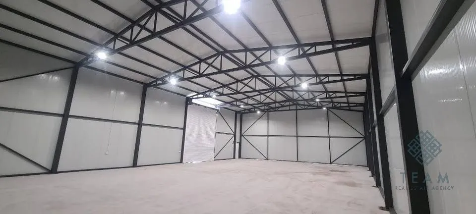 Rent, office space, 855m², Radanovići, Kotor