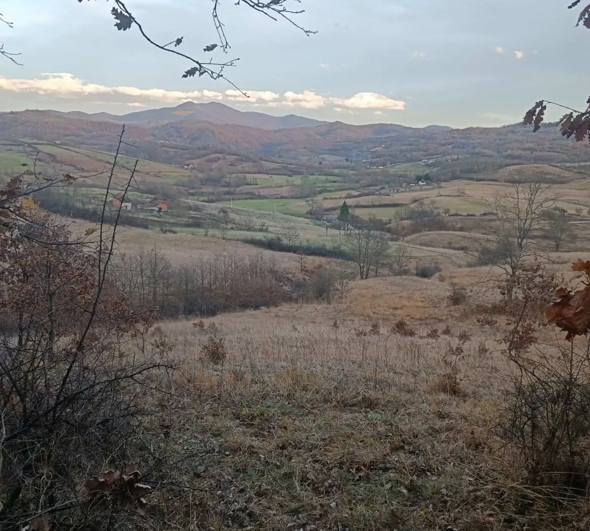 Prodaja, kuća, 360m², Ugrinovci, Gornji Milanovac