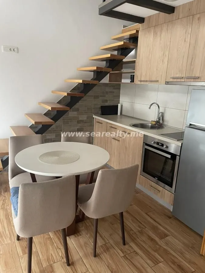 Rent, one bedroom apartment, 34m², Centar, Tivat