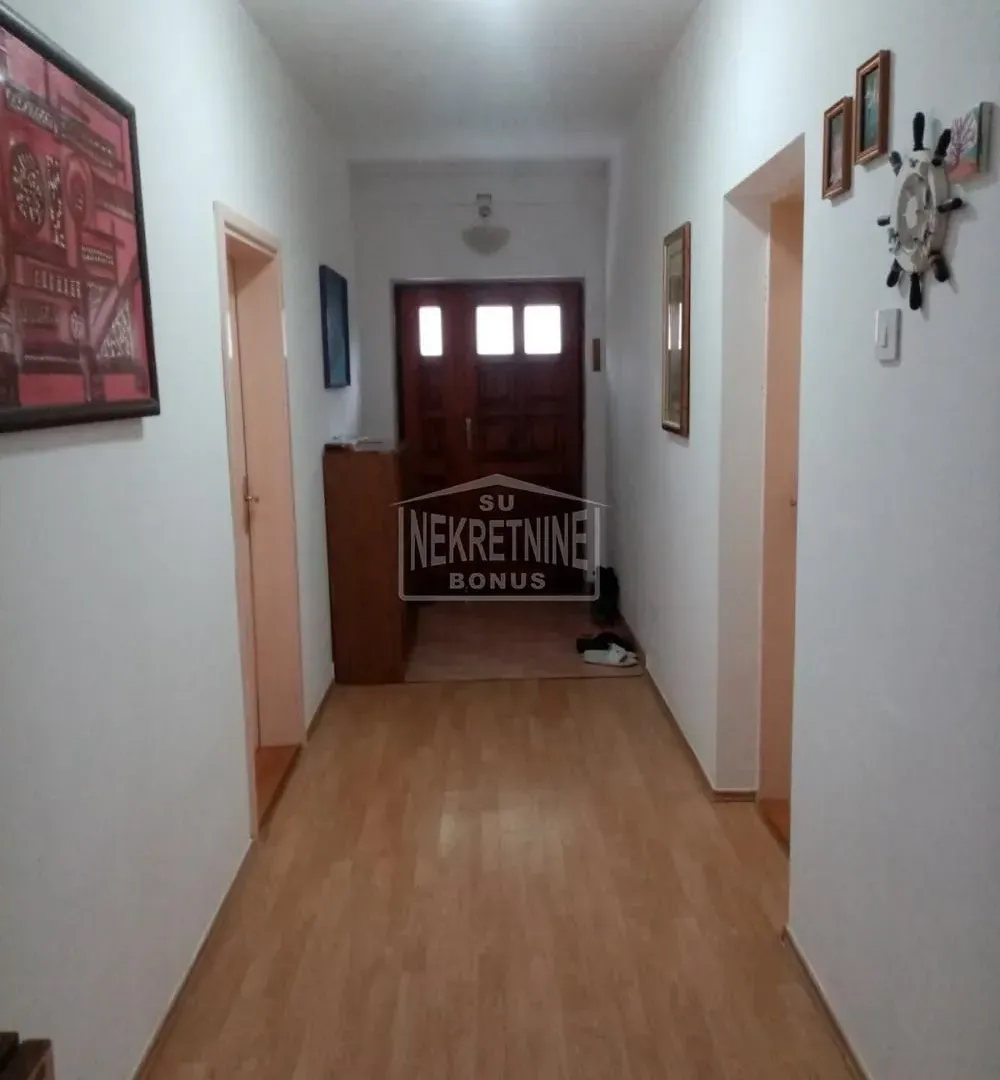 Prodaja, kuća, 107m², Novo Selo, Subotica