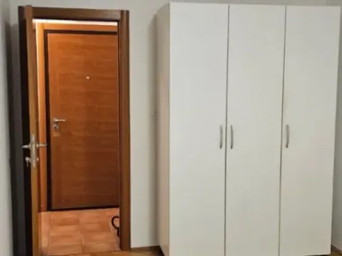 Izdavanje, dvosoban stan, 70m², Stari Aerodrom, Podgorica - image 8