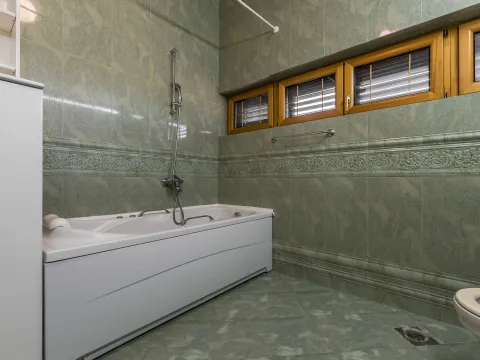 Izdavanje, kuća, 370m², Zabjelo, Podgorica - image 5