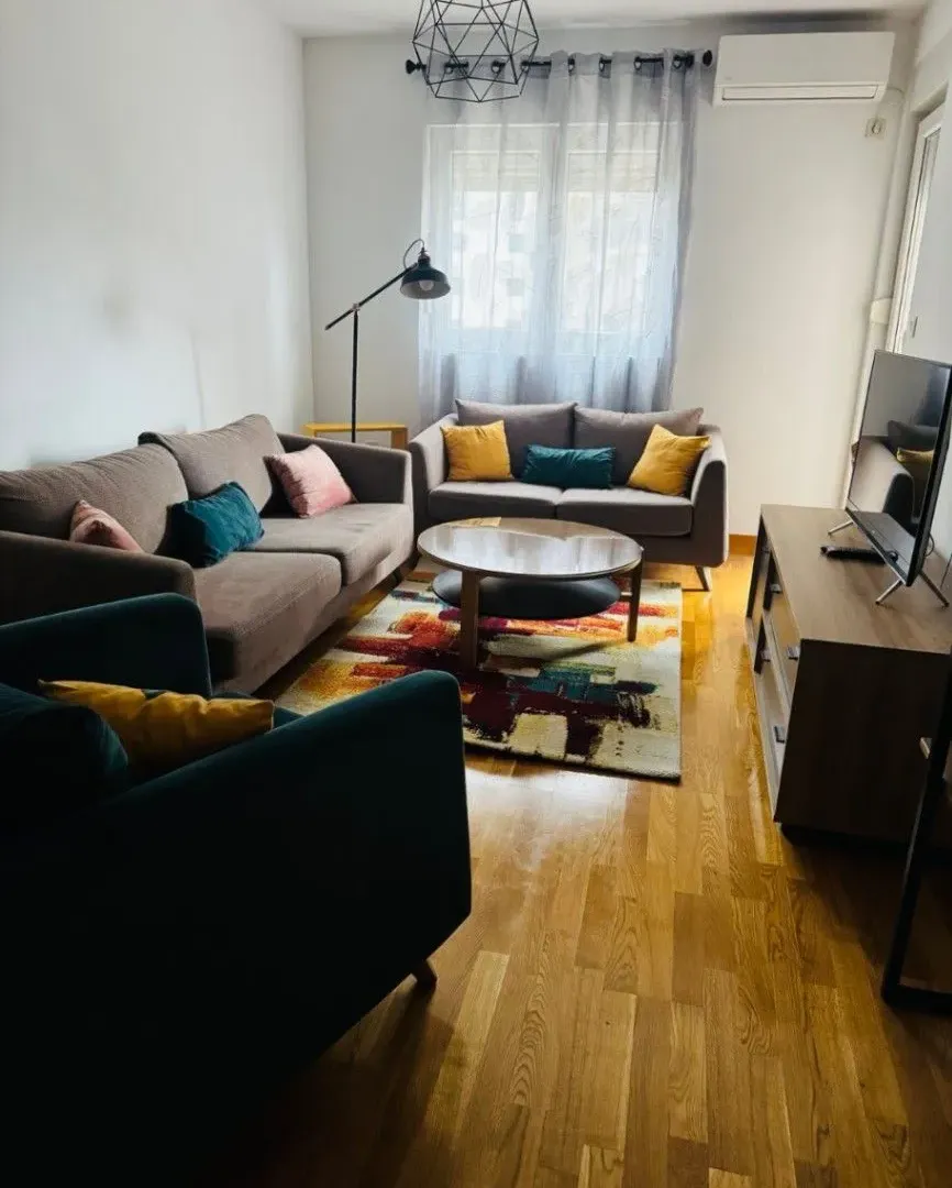 Izdavanje, jednosoban stan, 47m², City Kej, Podgorica