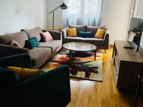 Izdavanje, jednosoban stan, 47m², City Kej, Podgorica