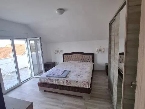 Izdavanje, dvosoban stan, 80m², Pod Kuk, Tivat - image 6