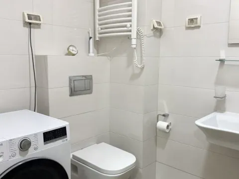 Prodaja, trosoban stan, 72m², City Kvart, Podgorica - image 9