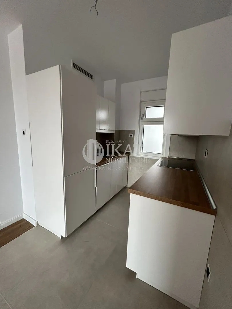 Sale, three bedroom apartment, 71m², Čubura, Beograd