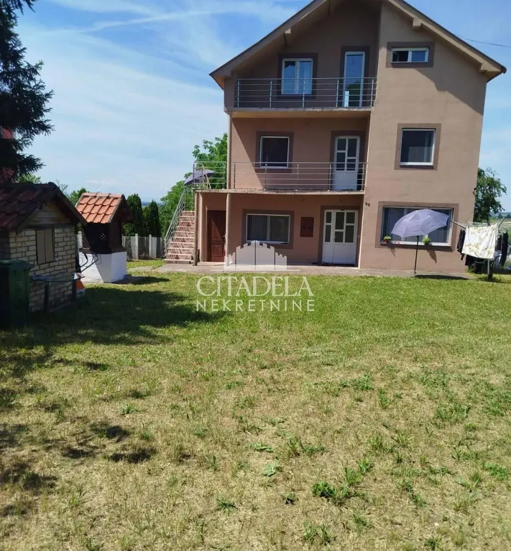 Prodaja, kuća, 200m², Lisović, Barajevo