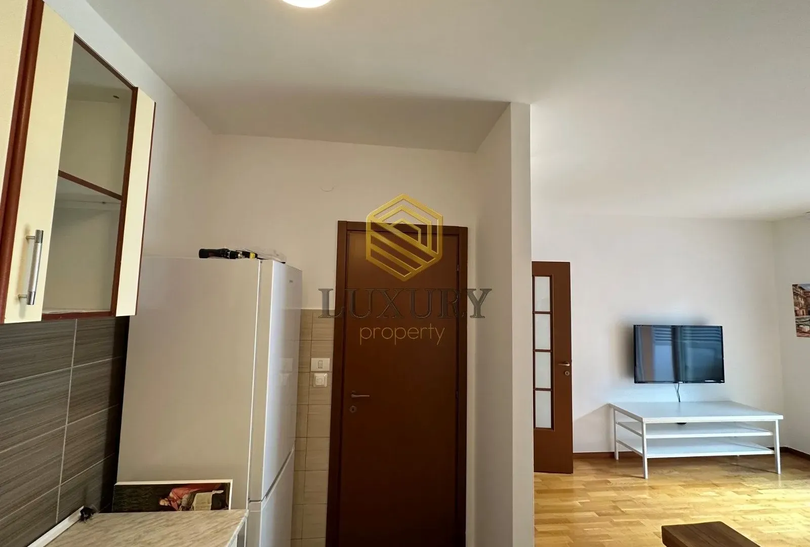 Izdavanje, jednosoban stan, 50m², City Kvart, Podgorica