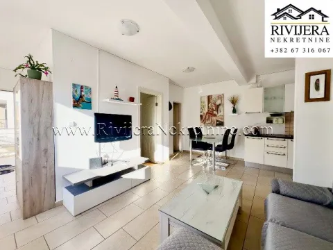 Prodaja, dvosoban stan, 56m², Donja Lastva, Tivat - image 1