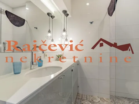 Prodaja, trosoban stan, 73m², Centar, Stara Pazova - image 17