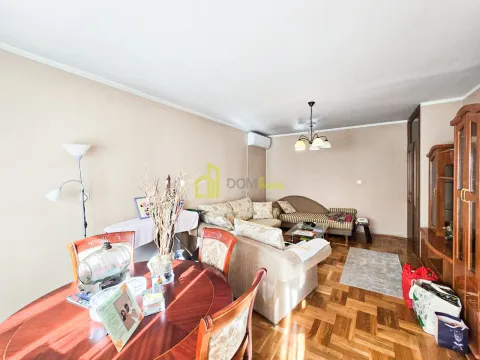 Prodaja, dvosoban stan, 75m², Stari Aerodrom, Podgorica - image 2