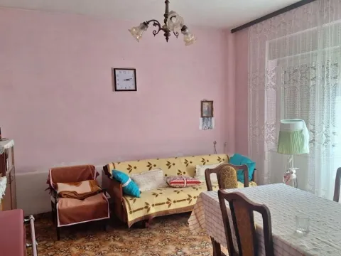 Sale, house, 199m², Kula, Srbija - image 25