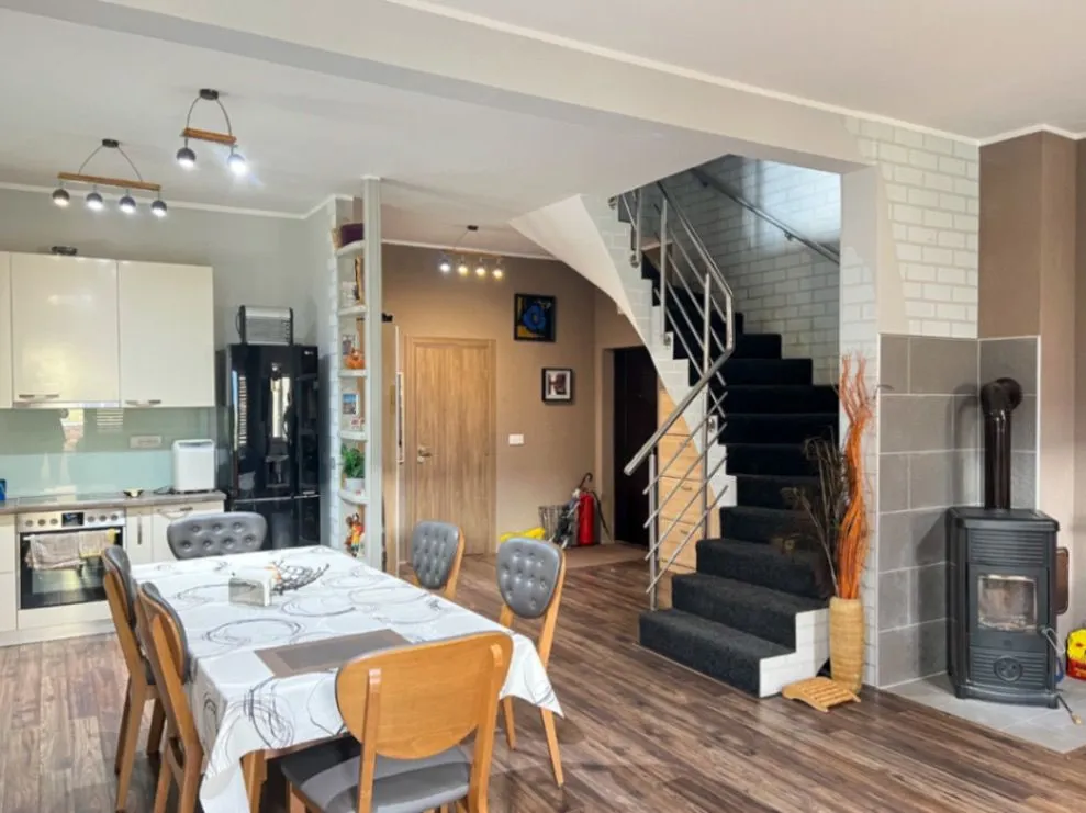 Prodaja, trosoban stan, 115m², Đenovići, Herceg Novi
