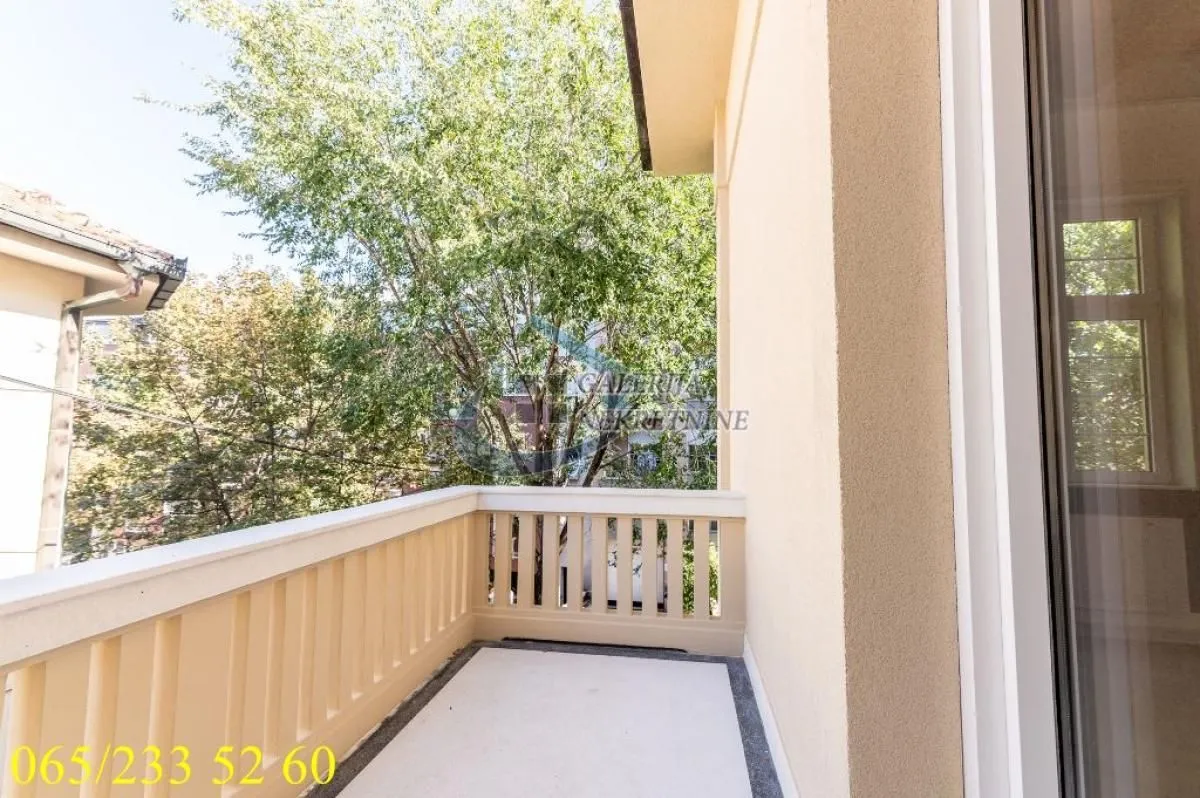 Sale, four bedroom apartment, 130m², Voždovac Sve Podlokacije, Beograd