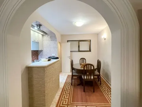 Izdavanje, jednosoban stan, 60m², Gorica C, Podgorica - image 5