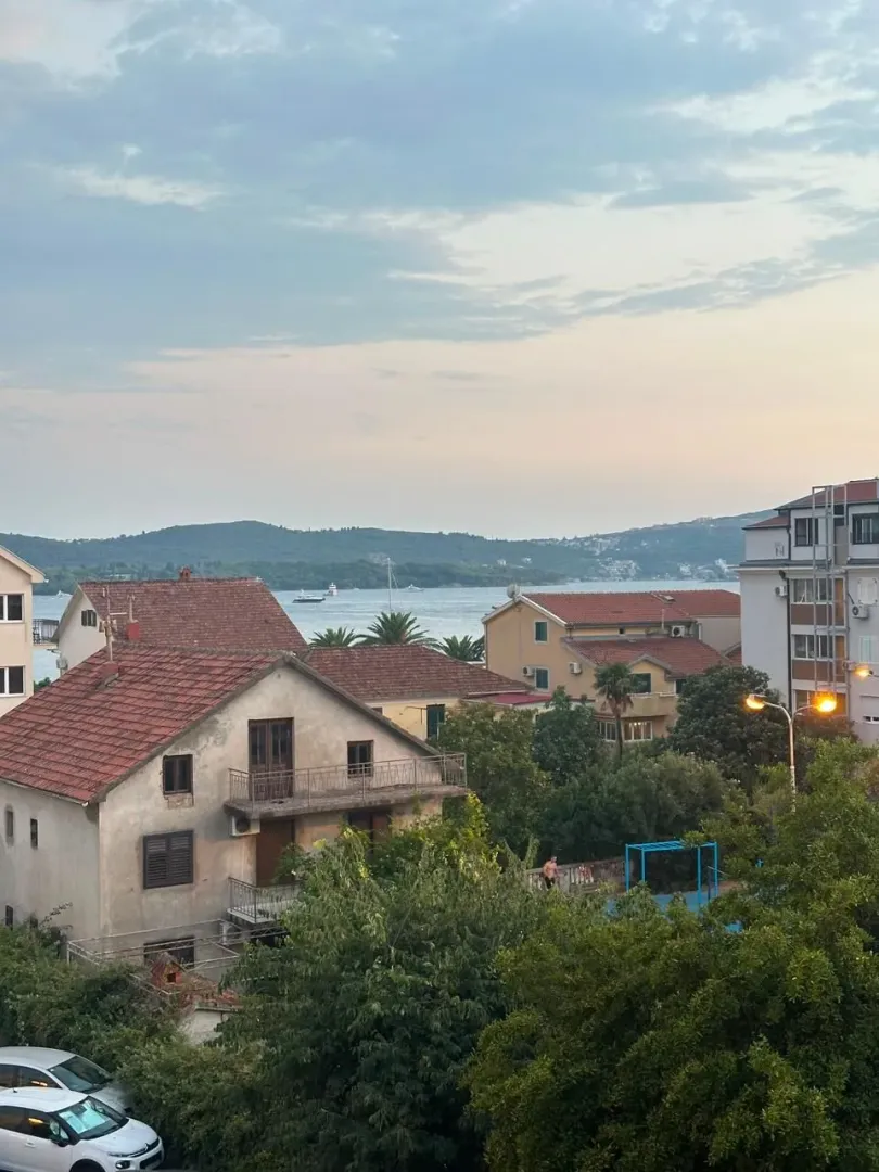 Prodaja, dvosoban stan, 67m², Tivat, Crna Gora