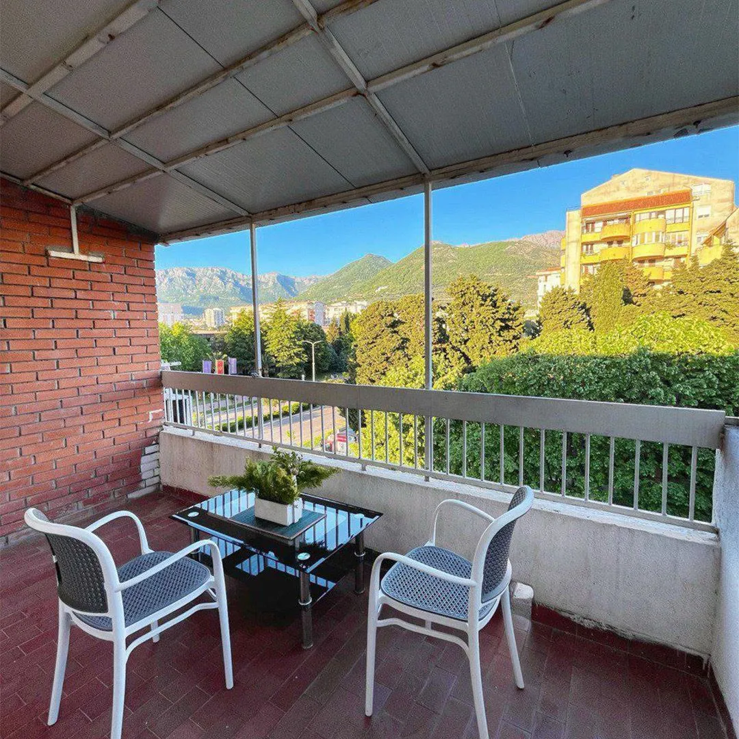 Rent, one bedroom apartment, 30m², Centar, Bar