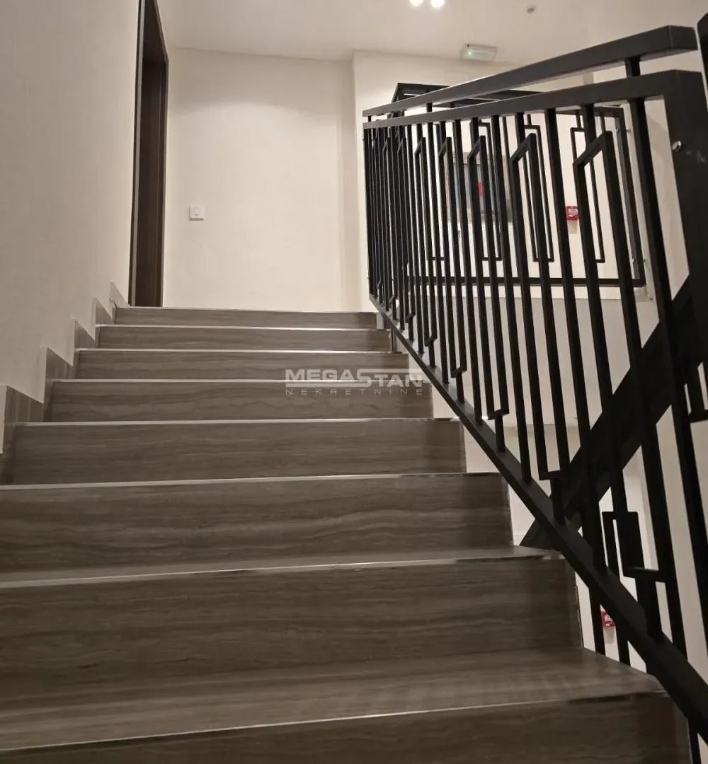 Sale, four bedroom apartment, 162m², Šumice, Beograd