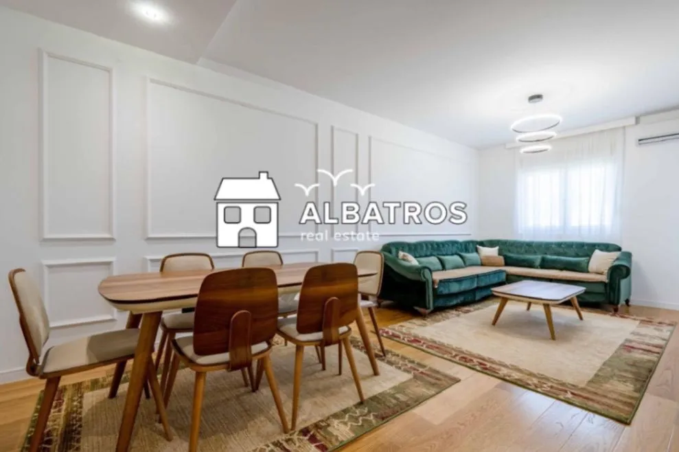 Rent, one bedroom apartment, 55m², Centar, Bar