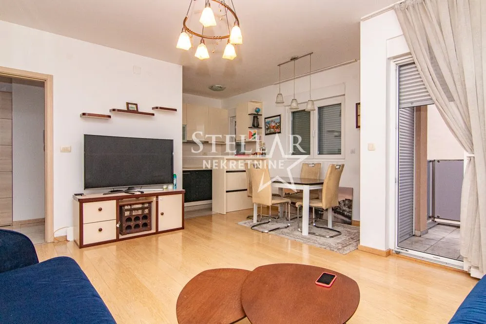 Rent, two bedroom apartment, 73m², City Kvart, Podgorica