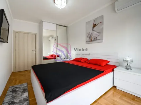 Rent, one bedroom apartment, 65m², Stari Aerodrom, Podgorica - image 12