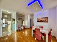 Rent, three bedroom apartment, 112m², Bečići, Budva - image 5