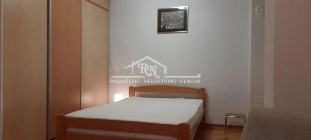 Rent, two bedroom apartment, 48m², Slavija, Vračar Sve Podlokacije