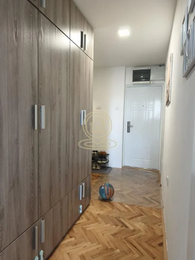 Prodaja, dvosoban stan, 63m², Medijana, Niš