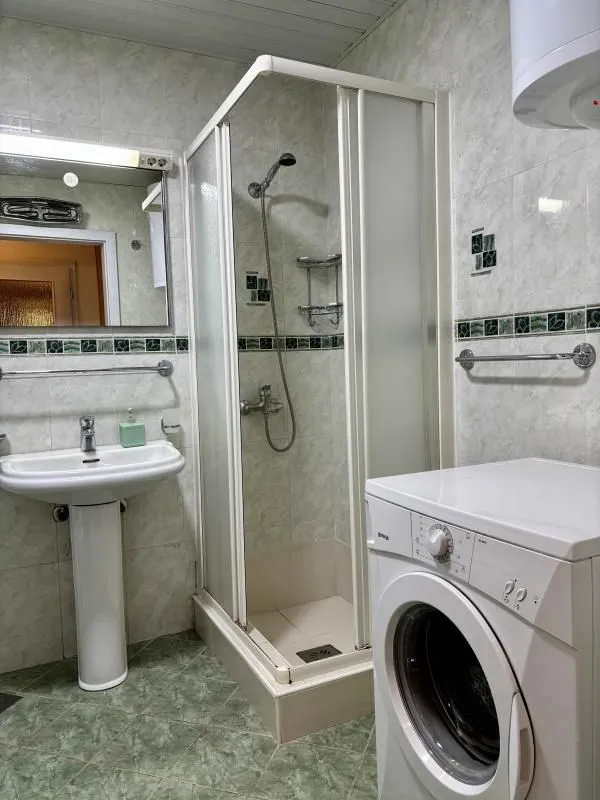 Prodaja, trosoban stan, 89m², Petrovac, Budva