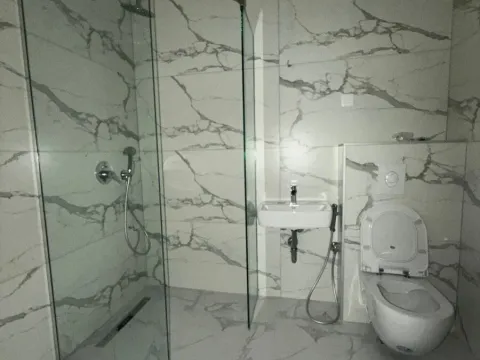 Prodaja, trosoban stan, 83m², Stari Aerodrom, Podgorica - image 7