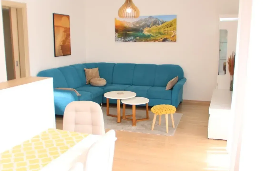 Izdavanje, stan, 48m², Kotor, Crna Gora