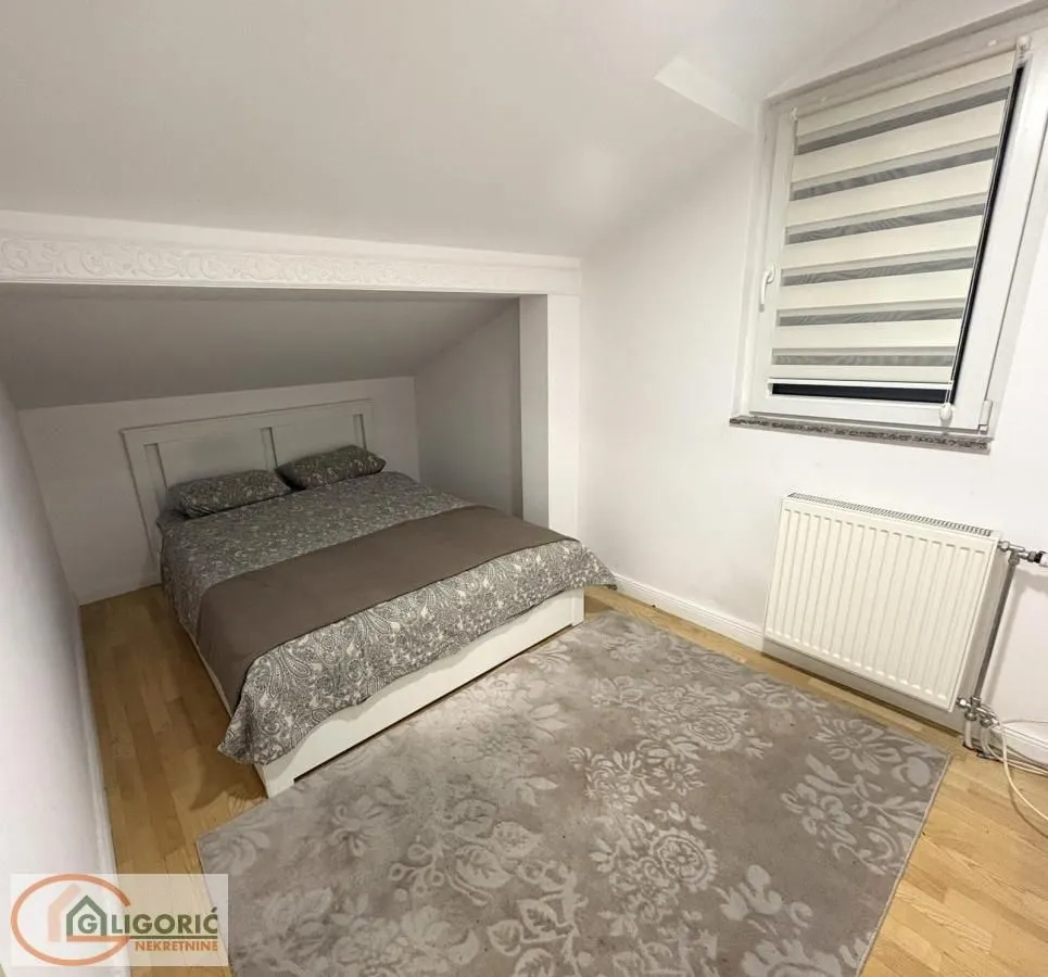 Rent, three bedroom apartment, 65m², Stari Grad, Beograd