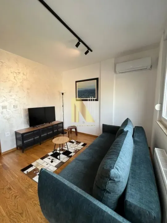 Prodaja, garsonjera, 27m², Bulevar patrijarha Pavla, Novi Sad Sve Podlokacije